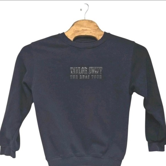 Tops - Taylor‎ Swift